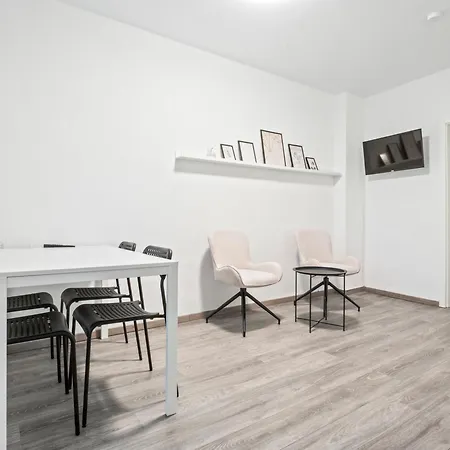 Wohnung In Zentraler Lage - Kostenfreie Oeffentliche Parkplaetze * 卡塞尔